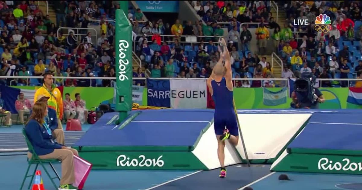 Team USA Sam Kendricks Earns Bronze in Men's Pole Vault Track